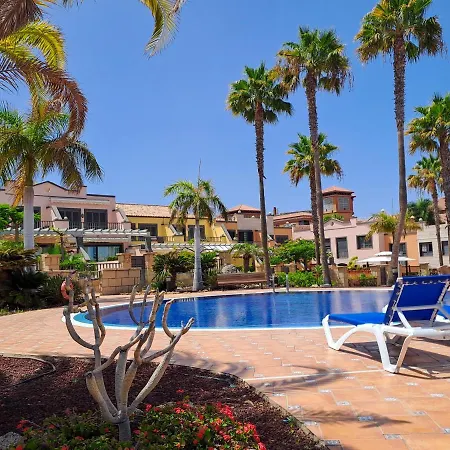 Modern Townhouse Ocean Front Dom wakacyjny *