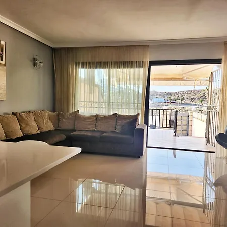 Modern Townhouse Ocean Front 度假居 阿德耶